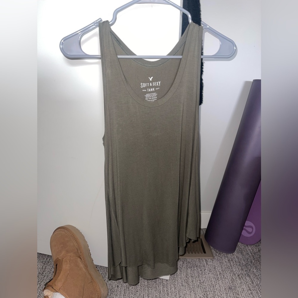 American eagle soft and sexy tank